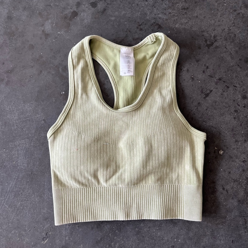 Revival workout top with removable pads.